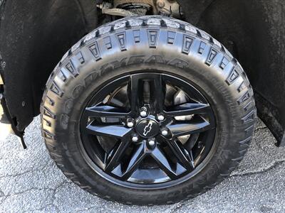 2020 Chevrolet Silverado 1500 LT Trail Boss   - Photo 37 - Dallas, TX 75247