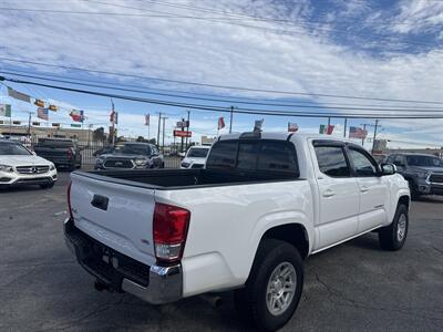 2016 Toyota Tacoma SR5 V6 - Photo 5 - Dallas, TX 75247