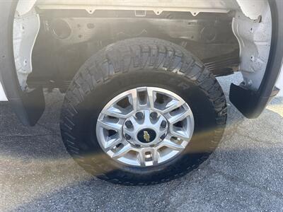 2020 Chevrolet Silverado 2500 LT   - Photo 24 - Dallas, TX 75247