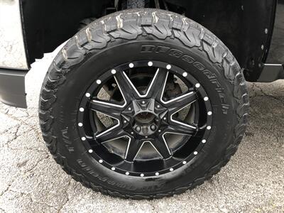 2017 Chevrolet Silverado 1500 LT Z71   - Photo 30 - Dallas, TX 75247