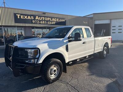 2019 Ford F-250 XL   - Photo 2 - Dallas, TX 75247