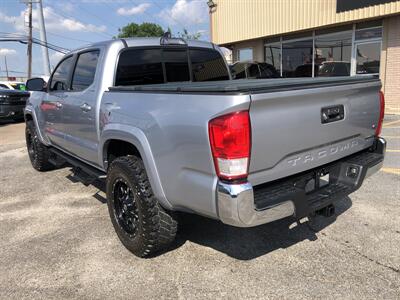 2017 Toyota Tacoma SR5 V6 - Photo 38 - Dallas, TX 75247