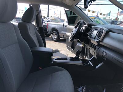 2017 Toyota Tacoma SR5 V6   - Photo 49 - Dallas, TX 75247