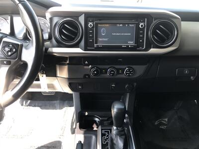 2017 Toyota Tacoma SR5 V6 - Photo 17 - Dallas, TX 75247