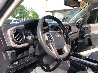 2017 Toyota Tacoma SR5 V6   - Photo 42 - Dallas, TX 75247