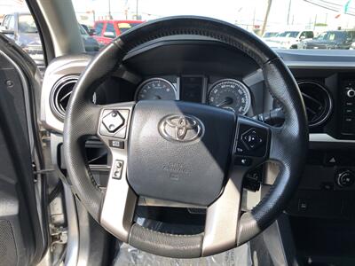 2017 Toyota Tacoma SR5 V6   - Photo 13 - Dallas, TX 75247