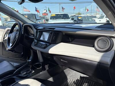 2016 Toyota RAV4 Limited   - Photo 43 - Dallas, TX 75247