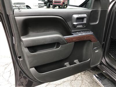 2014 GMC Sierra 1500 SLT   - Photo 17 - Dallas, TX 75247