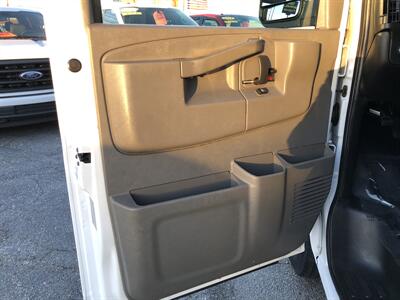 2018 Chevrolet Express 2500   - Photo 18 - Dallas, TX 75247