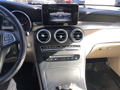2018 Mercedes-Benz GLC GLC 300   - Photo 17 - Dallas, TX 75247