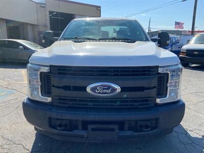 2018 Ford F-250 XL   - Photo 2 - Dallas, TX 75247