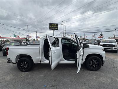2019 Chevrolet Silverado 1500 LT   - Photo 10 - Dallas, TX 75247