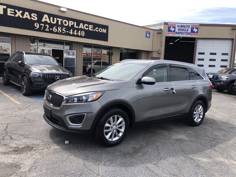 2017 Kia Sorento LX V6   - Photo 1 - Dallas, TX 75247