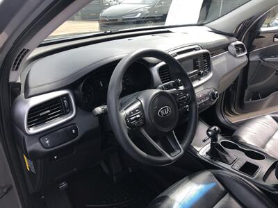 2017 Kia Sorento LX V6   - Photo 22 - Dallas, TX 75247