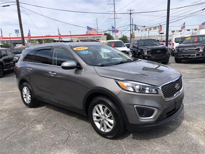 2017 Kia Sorento LX V6   - Photo 6 - Dallas, TX 75247