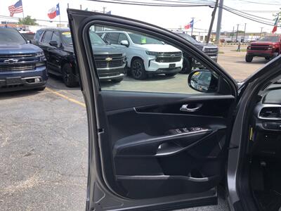2017 Kia Sorento LX V6   - Photo 27 - Dallas, TX 75247