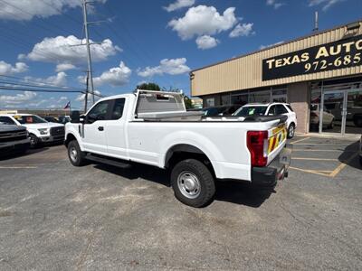 2017 Ford F-250 XL   - Photo 5 - Dallas, TX 75247