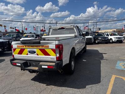 2017 Ford F-250 XL   - Photo 8 - Dallas, TX 75247