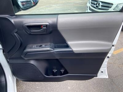 2020 Toyota Tacoma SR   - Photo 28 - Dallas, TX 75247