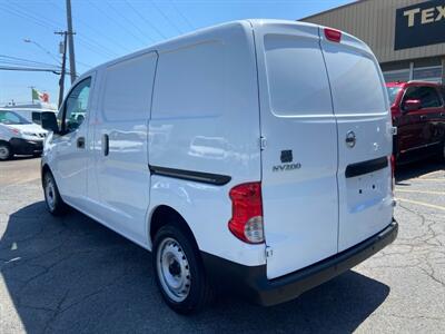 2018 Nissan NV200 S   - Photo 17 - Dallas, TX 75247