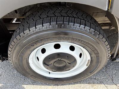 2021 Ford Transit 250   - Photo 26 - Dallas, TX 75247