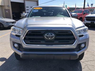 2019 Toyota Tacoma SR5 V6 - Photo 2 - Dallas, TX 75247