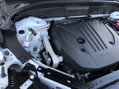 2022 Volvo XC60 B5 Inscription   - Photo 6 - Dallas, TX 75247