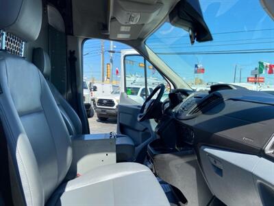 2018 Ford Transit 150   - Photo 32 - Dallas, TX 75247