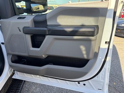 2022 Ford F-250 Super Duty XL   - Photo 32 - Dallas, TX 75247