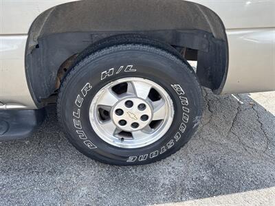 2000 Chevrolet Suburban 1500 4dr 1500   - Photo 30 - Dallas, TX 75247