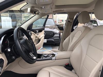 2018 Mercedes-Benz GLC GLC 300   - Photo 22 - Dallas, TX 75247