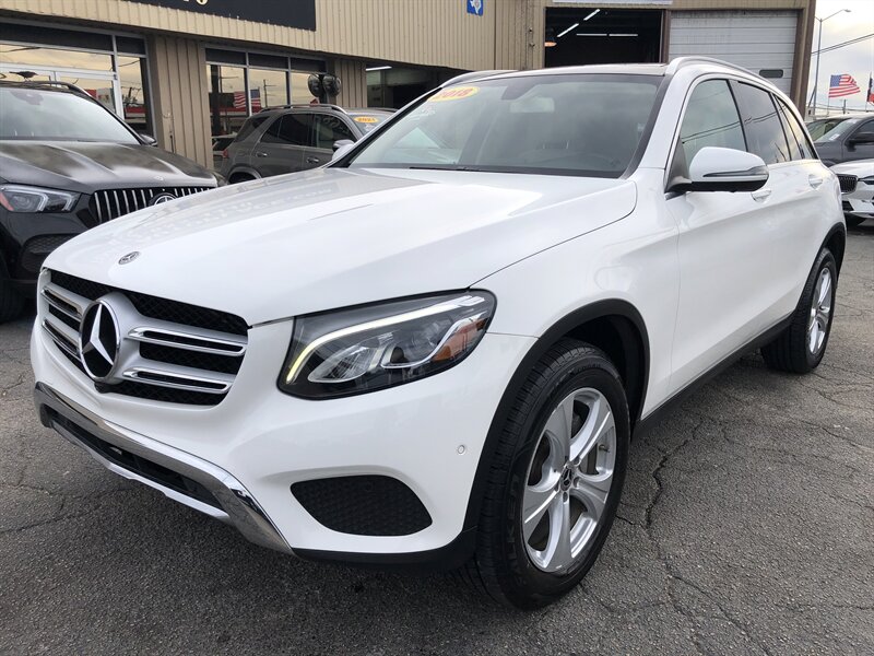 2018 Mercedes-Benz GLC GLC 300   - Photo 1 - Dallas, TX 75247