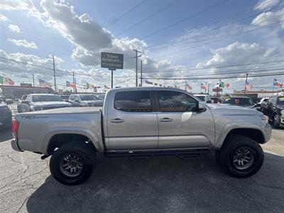 2017 Toyota Tacoma TRD Sport   - Photo 7 - Dallas, TX 75247