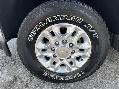 2021 Chevrolet Silverado 2500 LT   - Photo 26 - Dallas, TX 75247