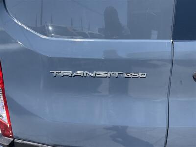 2020 Ford Transit 250   - Photo 32 - Dallas, TX 75247