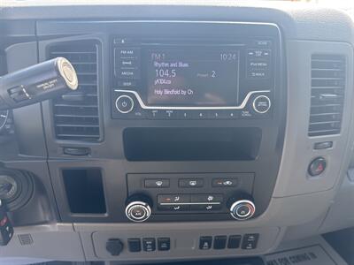 2018 Nissan NV 3500 HD SL   - Photo 19 - Dallas, TX 75247