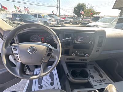 2018 Nissan NV 3500 HD SL   - Photo 18 - Dallas, TX 75247