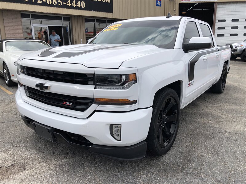 2017 Chevrolet Silverado 1500 LT   - Photo 1 - Dallas, TX 75247