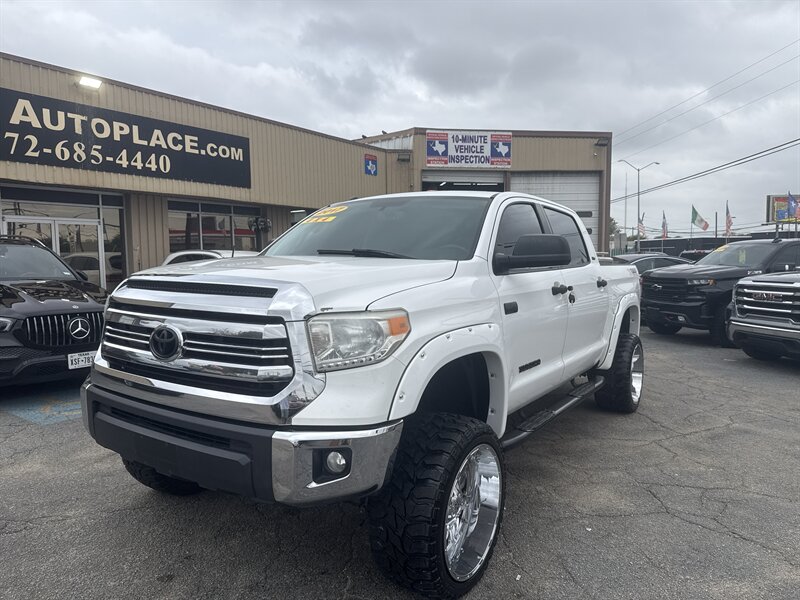 2017 Toyota Tundra SR5   - Photo 1 - Dallas, TX 75247