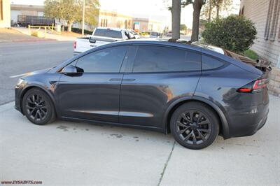 2023 Tesla Model X Standard Range   - Photo 10 - Rialto, CA 92376-8618