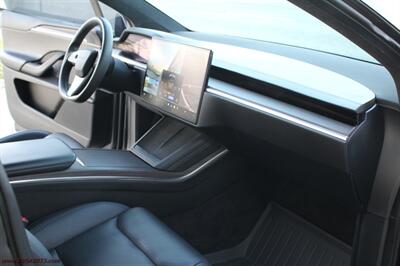 2023 Tesla Model X Standard Range   - Photo 22 - Rialto, CA 92376-8618