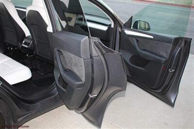 2023 Tesla Model Y Performance FSD +  FSD INCLUDED AT NO COST - Photo 18 - Rialto, CA 92376-8618
