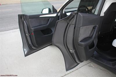 2023 Tesla Model Y Performance FSD +  FSD INCLUDED AT NO COST - Photo 16 - Rialto, CA 92376-8618