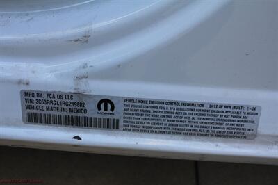 2024 RAM 3500 Tradesman - Photo 27 - Rialto, CA 92376-8618