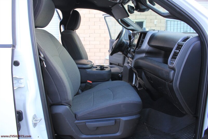 2024 RAM 3500 Tradesman - Photo 14 - Rialto, CA 92376-8618