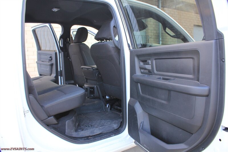 2024 RAM 3500 Tradesman - Photo 16 - Rialto, CA 92376-8618