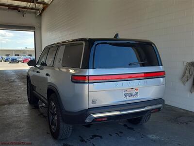 2025 Rivian R1S Adventure - Photo 5 - Rialto, CA 92376-8618