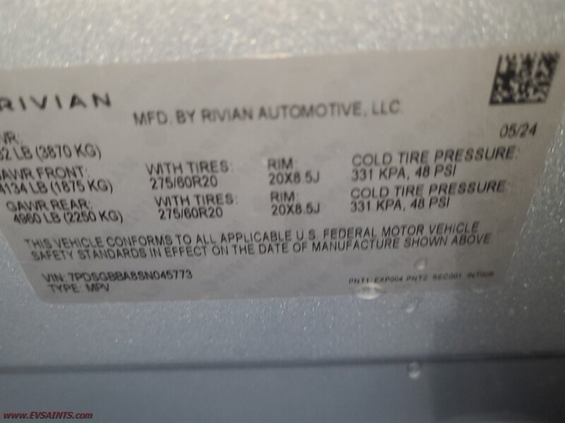 2025 Rivian R1S Adventure - Photo 10 - Rialto, CA 92376-8618