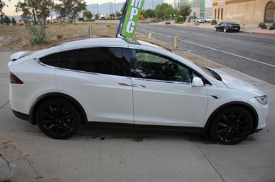 2020 Tesla Model X Long Range Plus  6 Passengers - Photo 8 - Rialto, CA 92376-8618