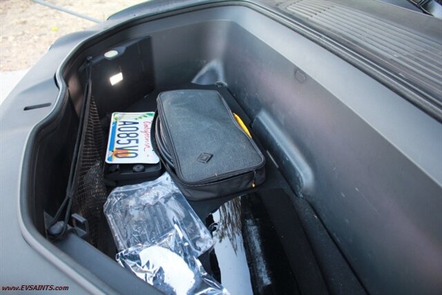 2023 Rivian R1S Adventure AWD - Photo 19 - Rialto, CA 92376-8618